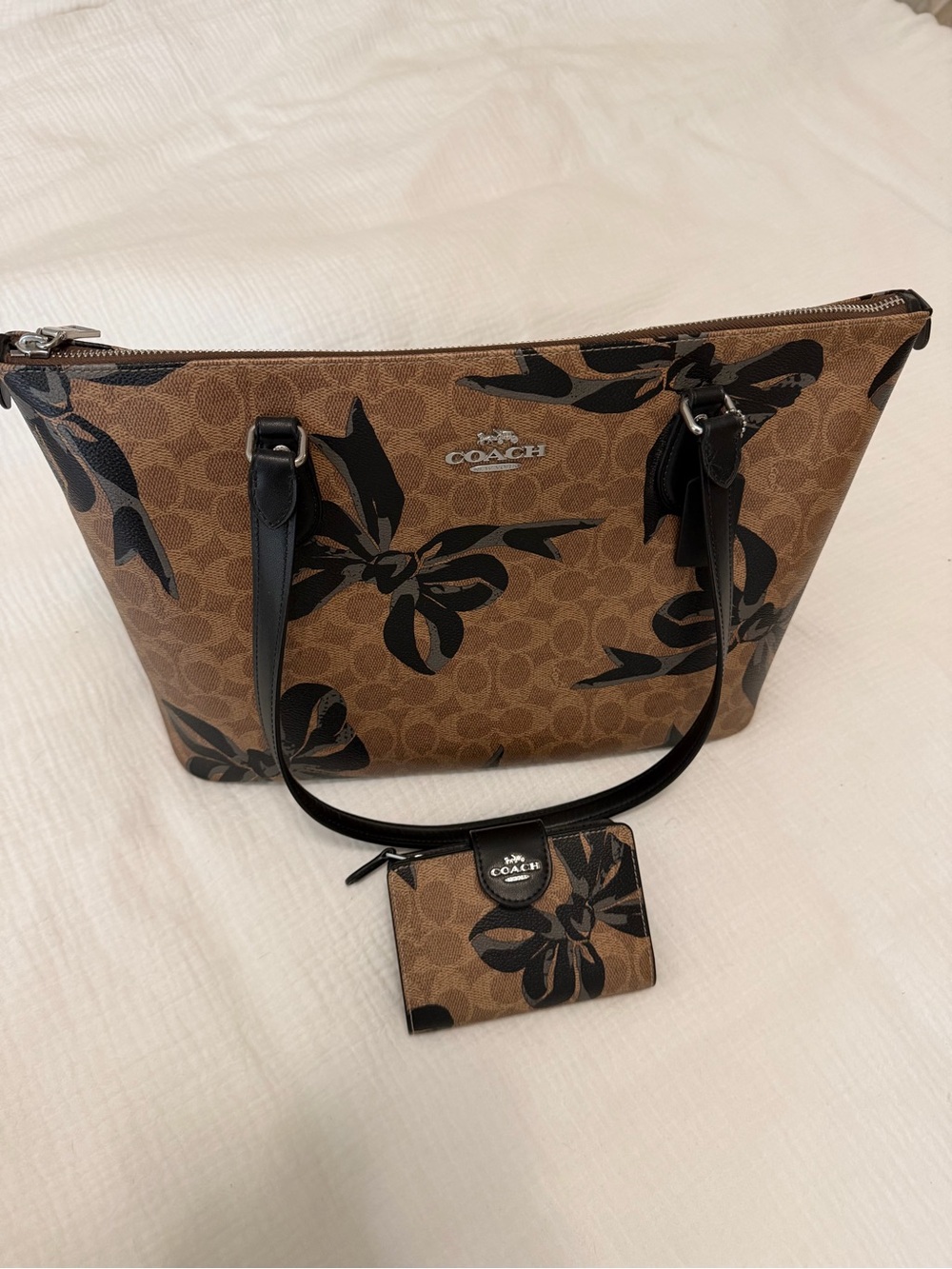 COACH Signature Bow Tote Bag and Wallet in Brown and Black